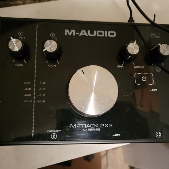 M track 2x2 M audio - Picture 3 of 7